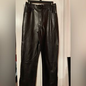 Abercrombie Vegan Leather 90s straight pant. Curve love size 8